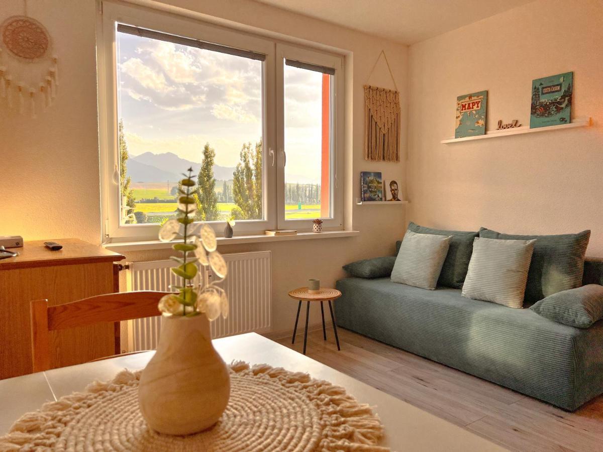 Little View Apartment Liptovsky Mikulas Bagian luar foto